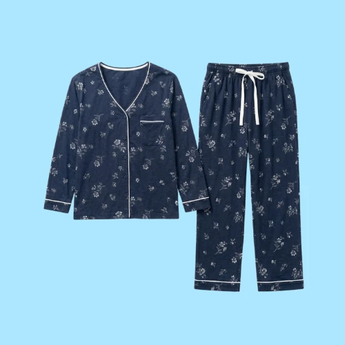 ชุดนอนแขนยาว